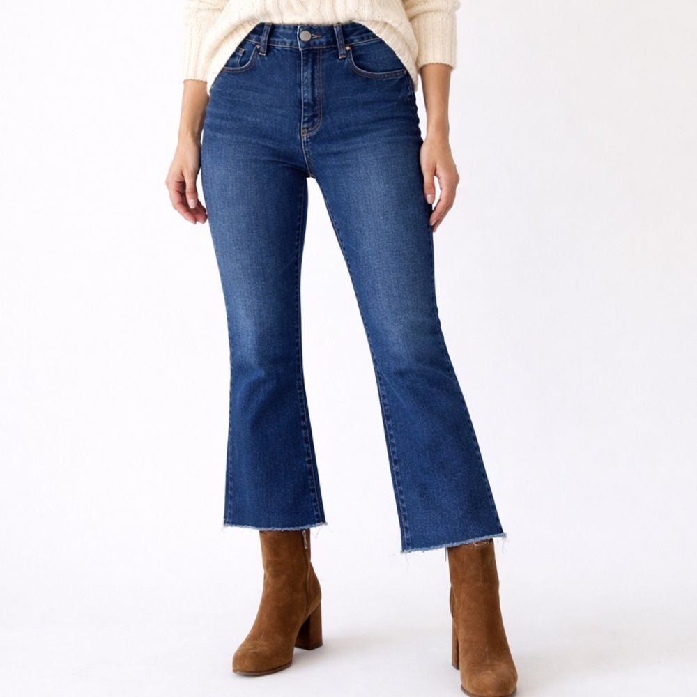 PAIGE High Rise Manhattan Cropped Kick Flare Jeans Pompeii Wash Raw Hem Size 33